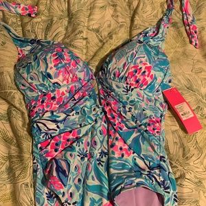 Womens Lilly Pulitzer swimsuit